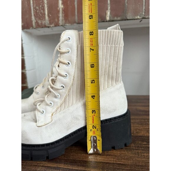 Unilady women’s size 6.5 white heeled boots - Picture 5 of 11